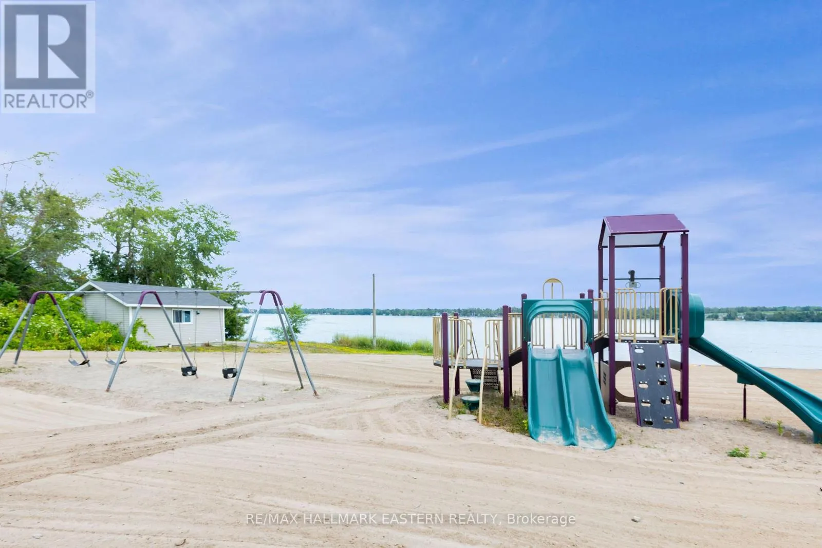 #1 MARINA CRES - 920 SKYLINE ROAD