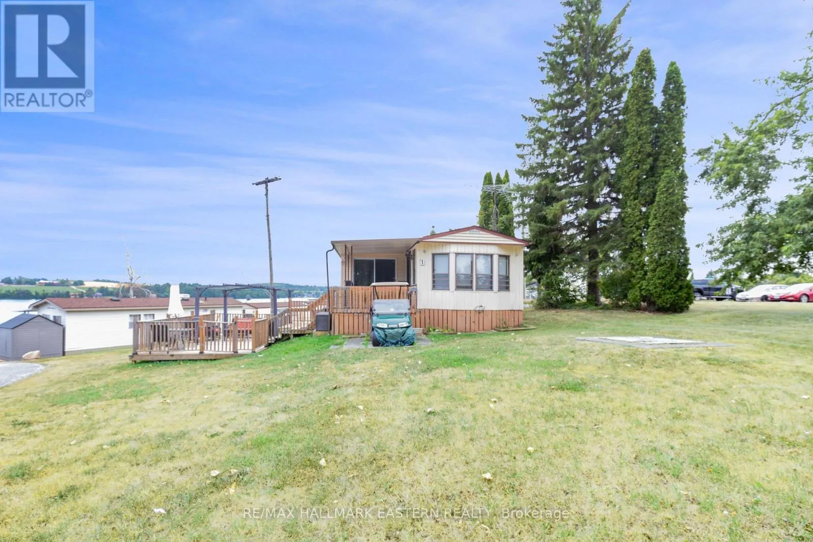 #1 MARINA CRES - 920 SKYLINE ROAD