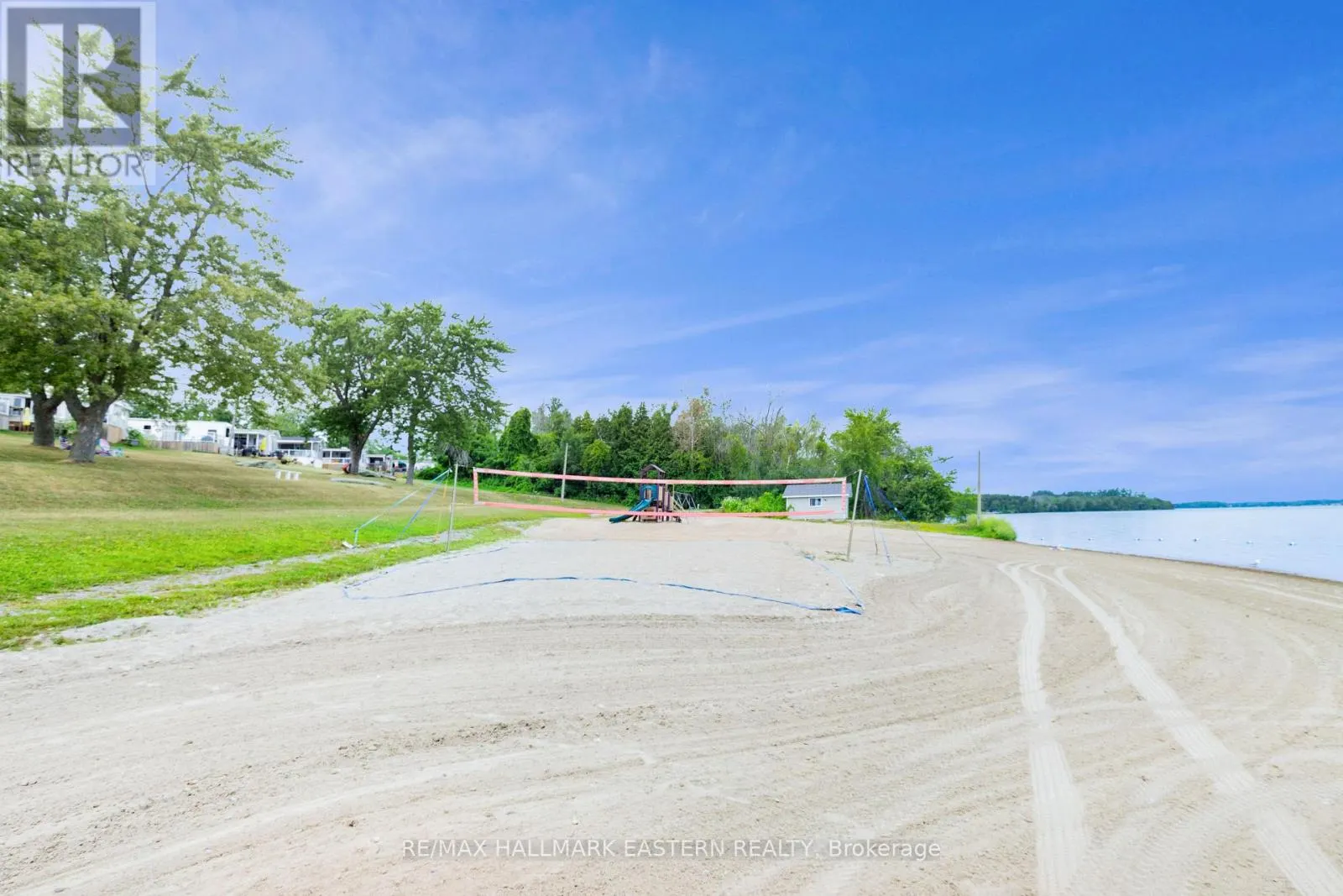 #1 MARINA CRES - 920 SKYLINE ROAD