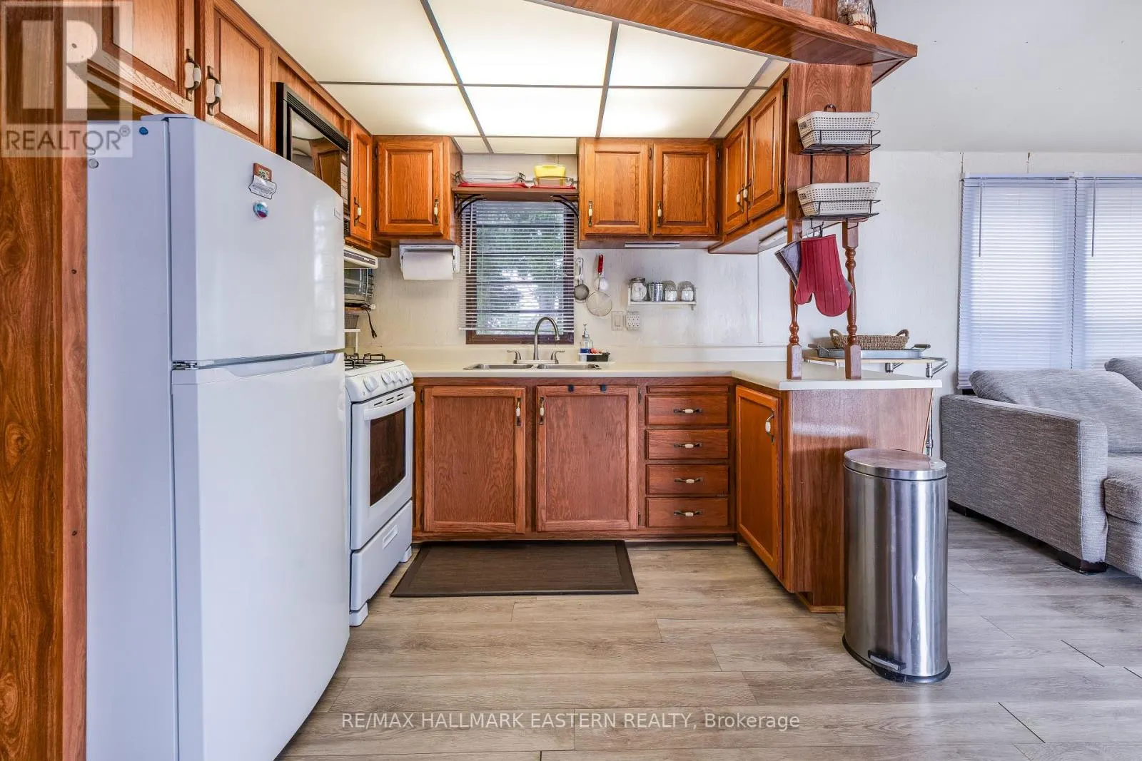 #1 MARINA CRES - 920 SKYLINE ROAD