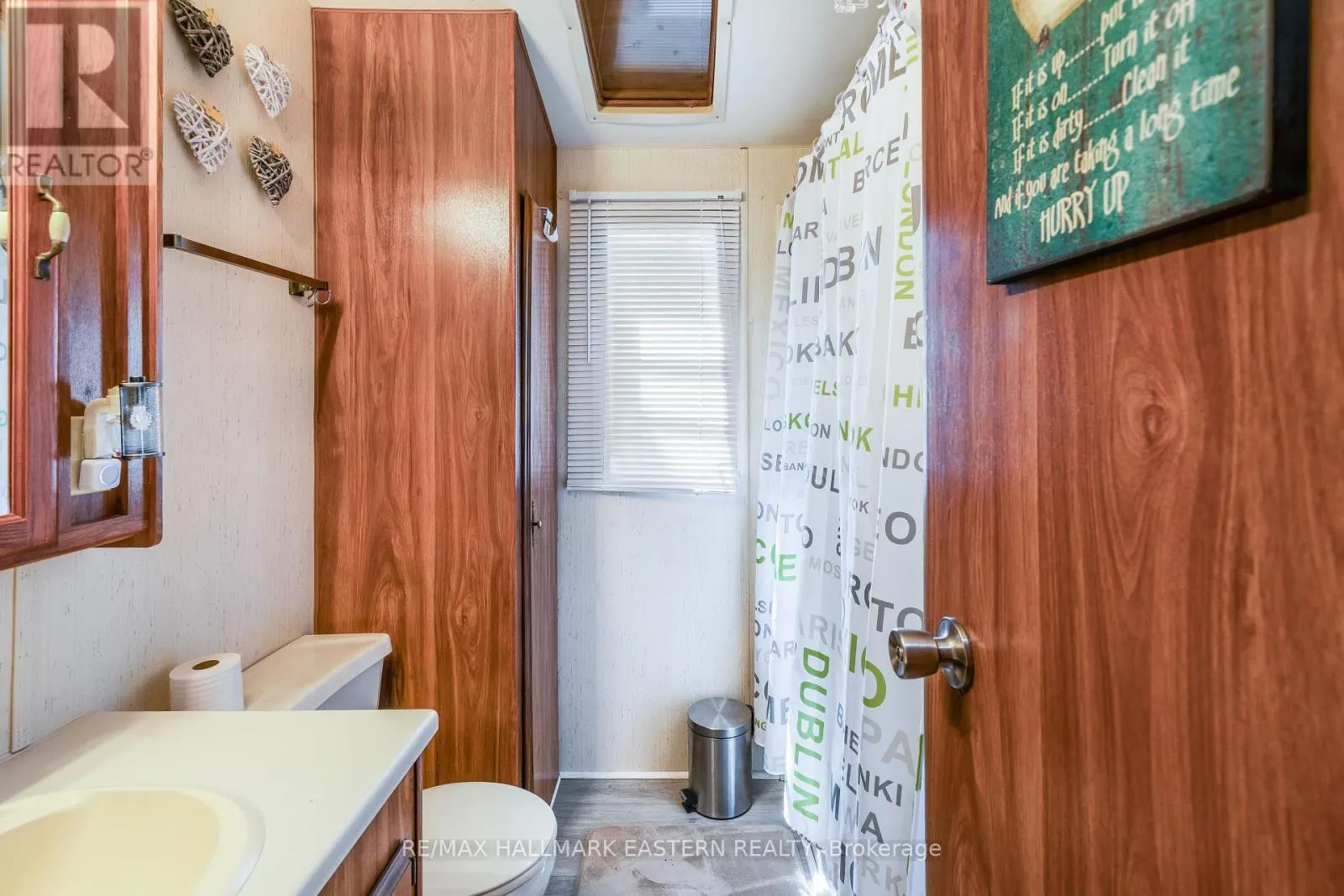 #1 MARINA CRES - 920 SKYLINE ROAD