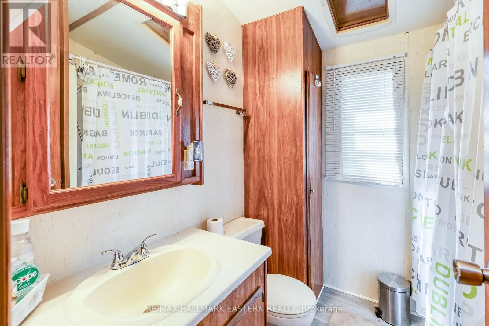 #1 MARINA CRES - 920 SKYLINE ROAD