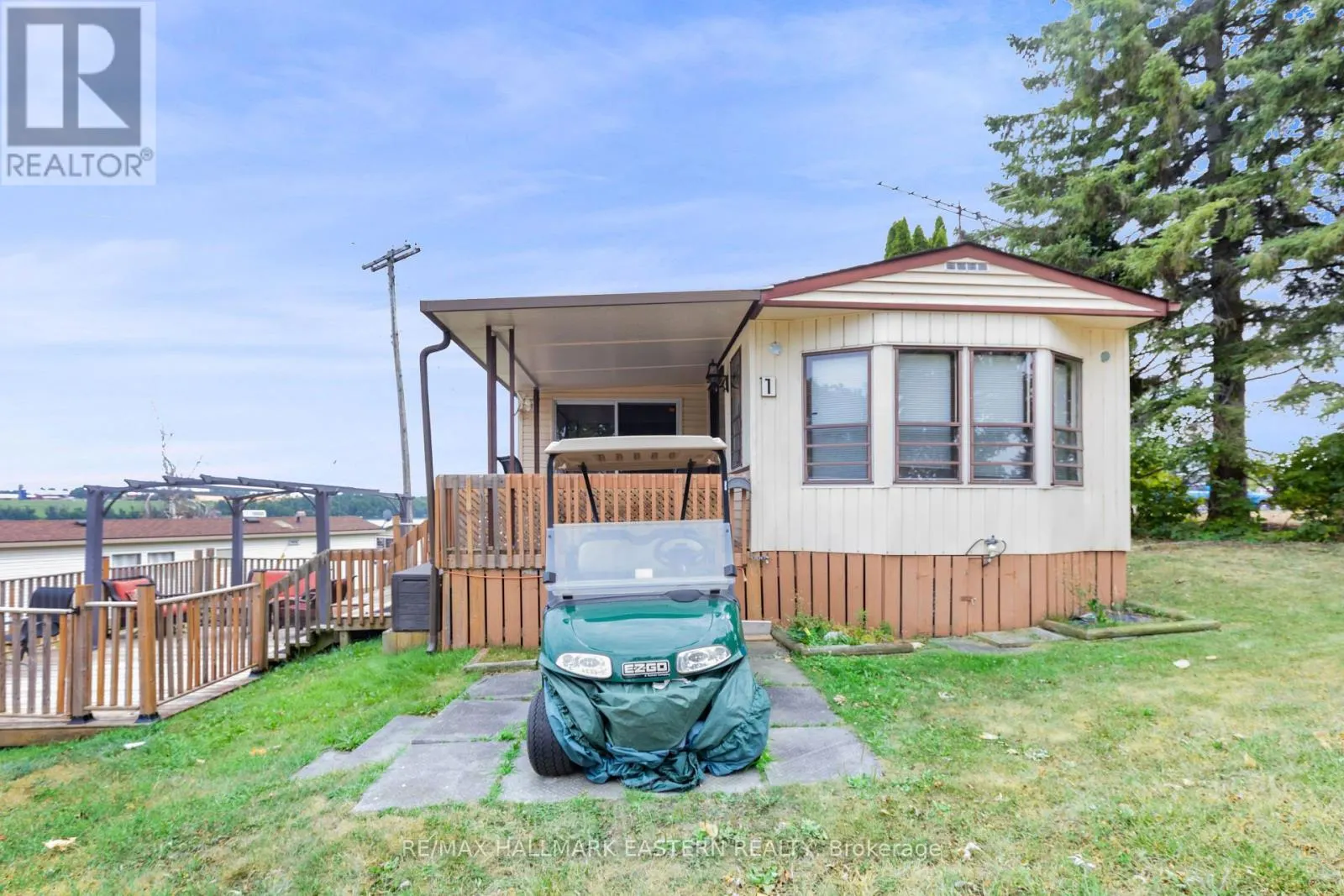 #1 MARINA CRES - 920 SKYLINE ROAD