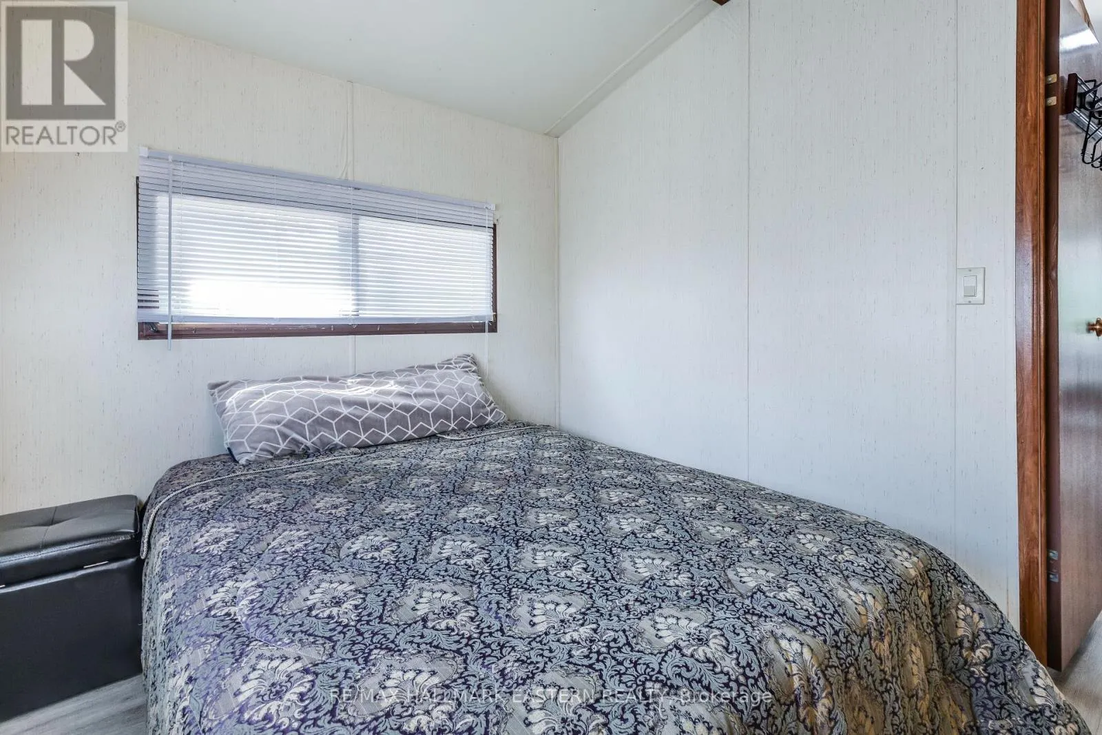 #1 MARINA CRES - 920 SKYLINE ROAD