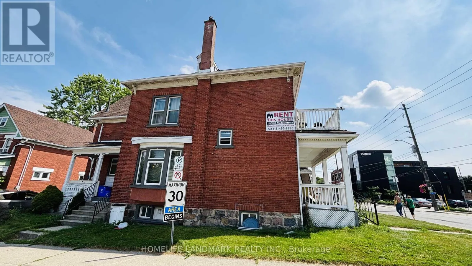 30 REGINA STREET N