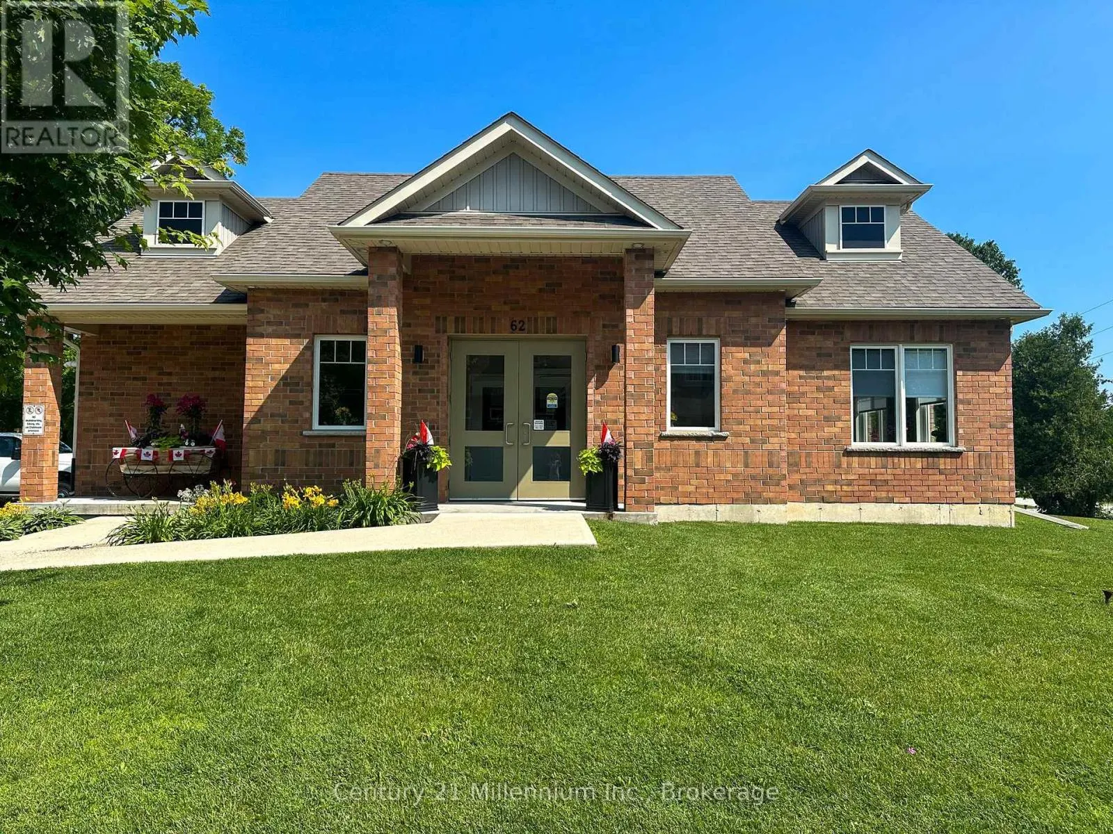 110 EMPIRE LANE