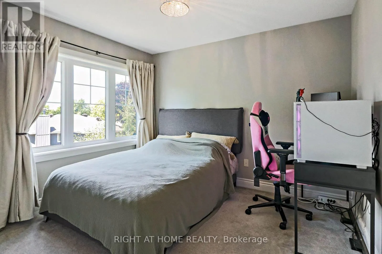 709 REVERIE PRIVATE