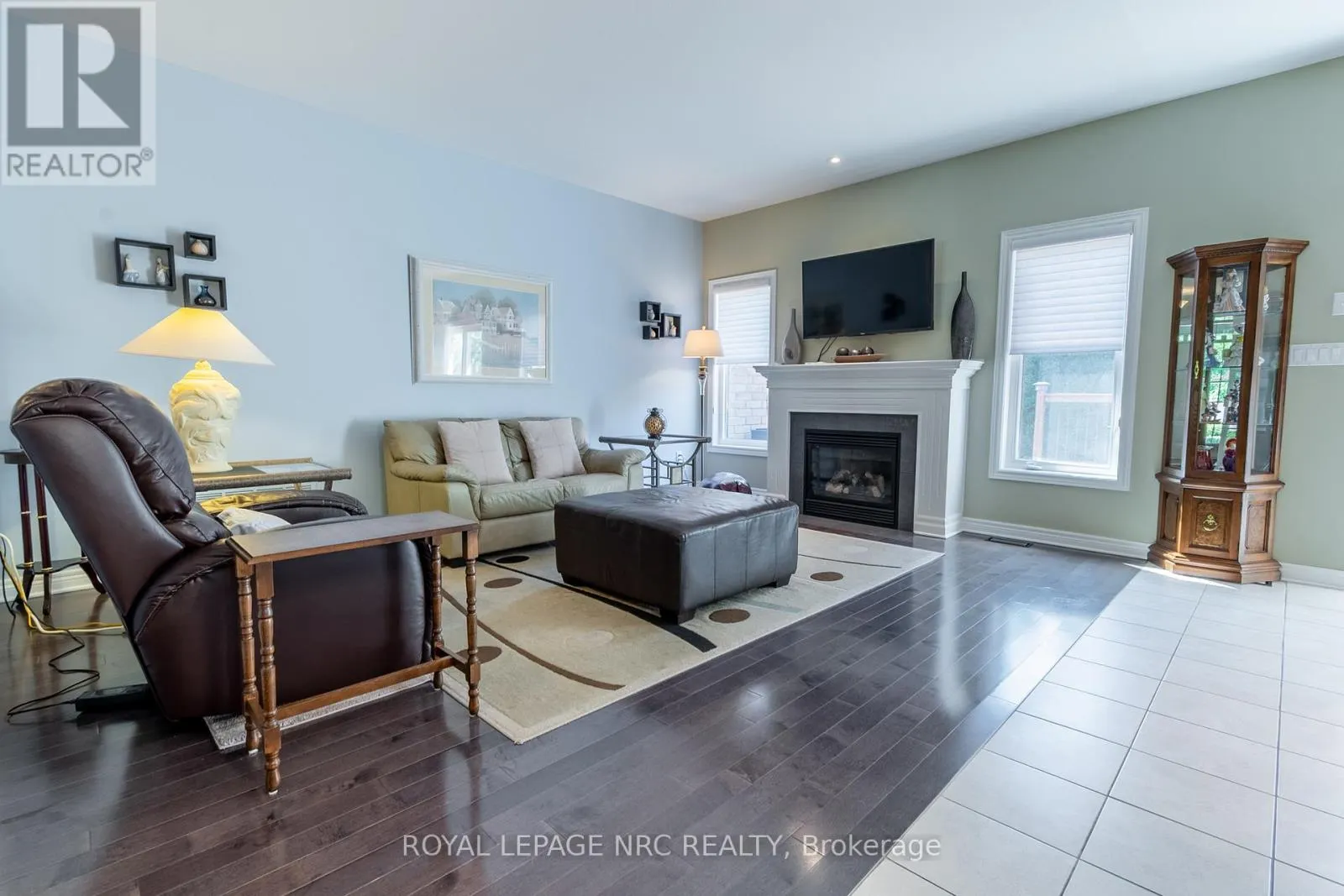 39 LORETTA DRIVE