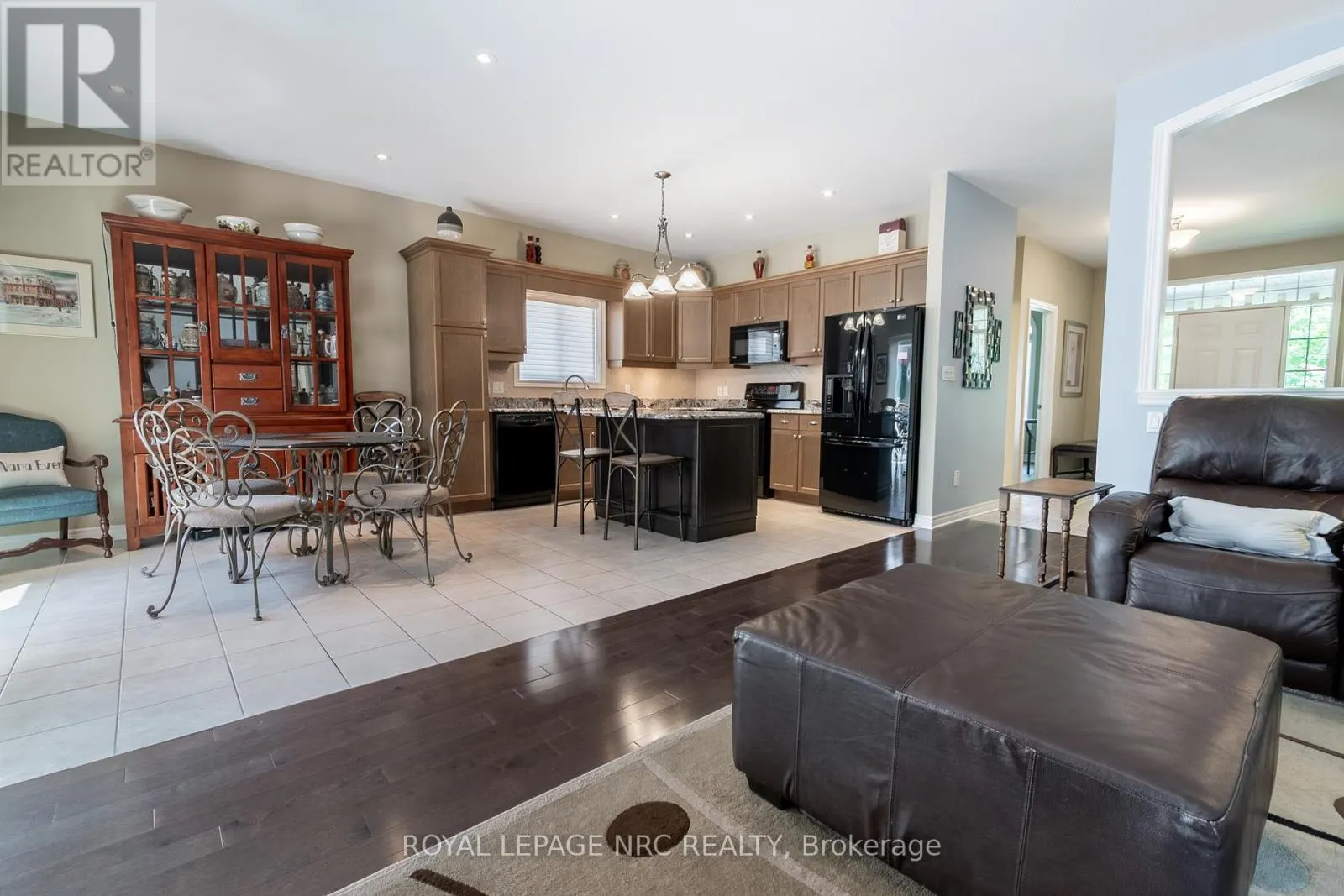 39 LORETTA DRIVE