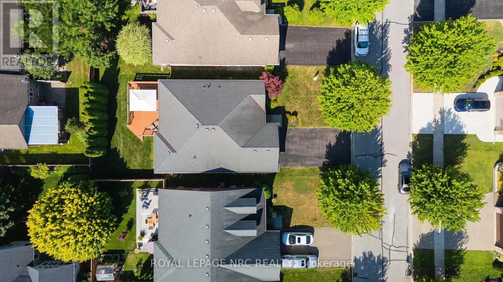 39 LORETTA DRIVE