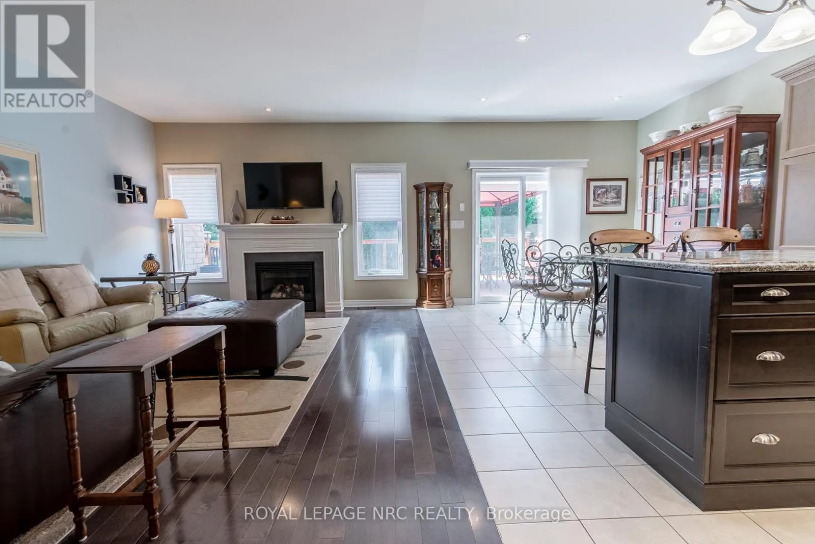 39 LORETTA DRIVE