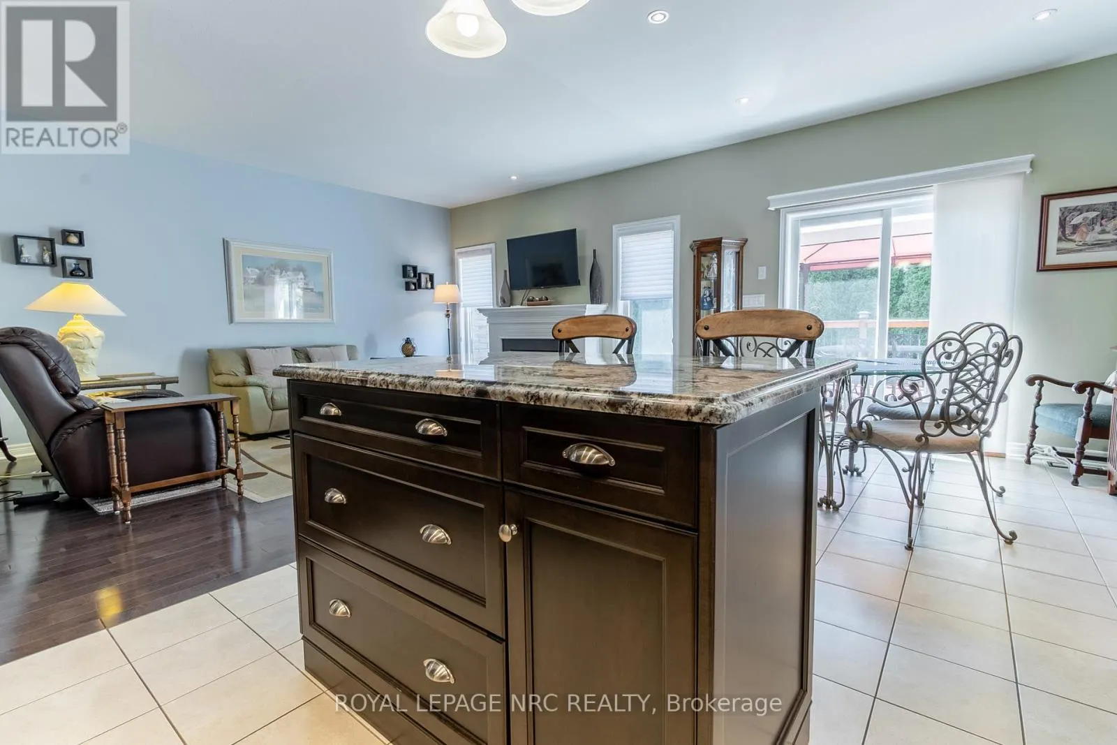 39 LORETTA DRIVE