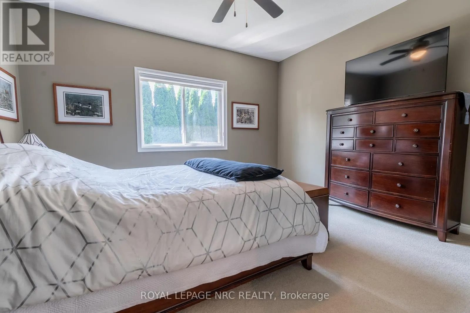 39 LORETTA DRIVE