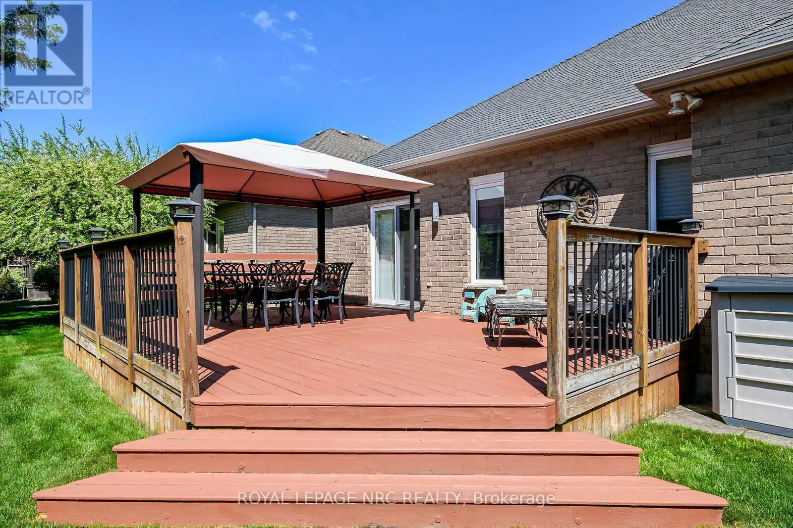 39 LORETTA DRIVE