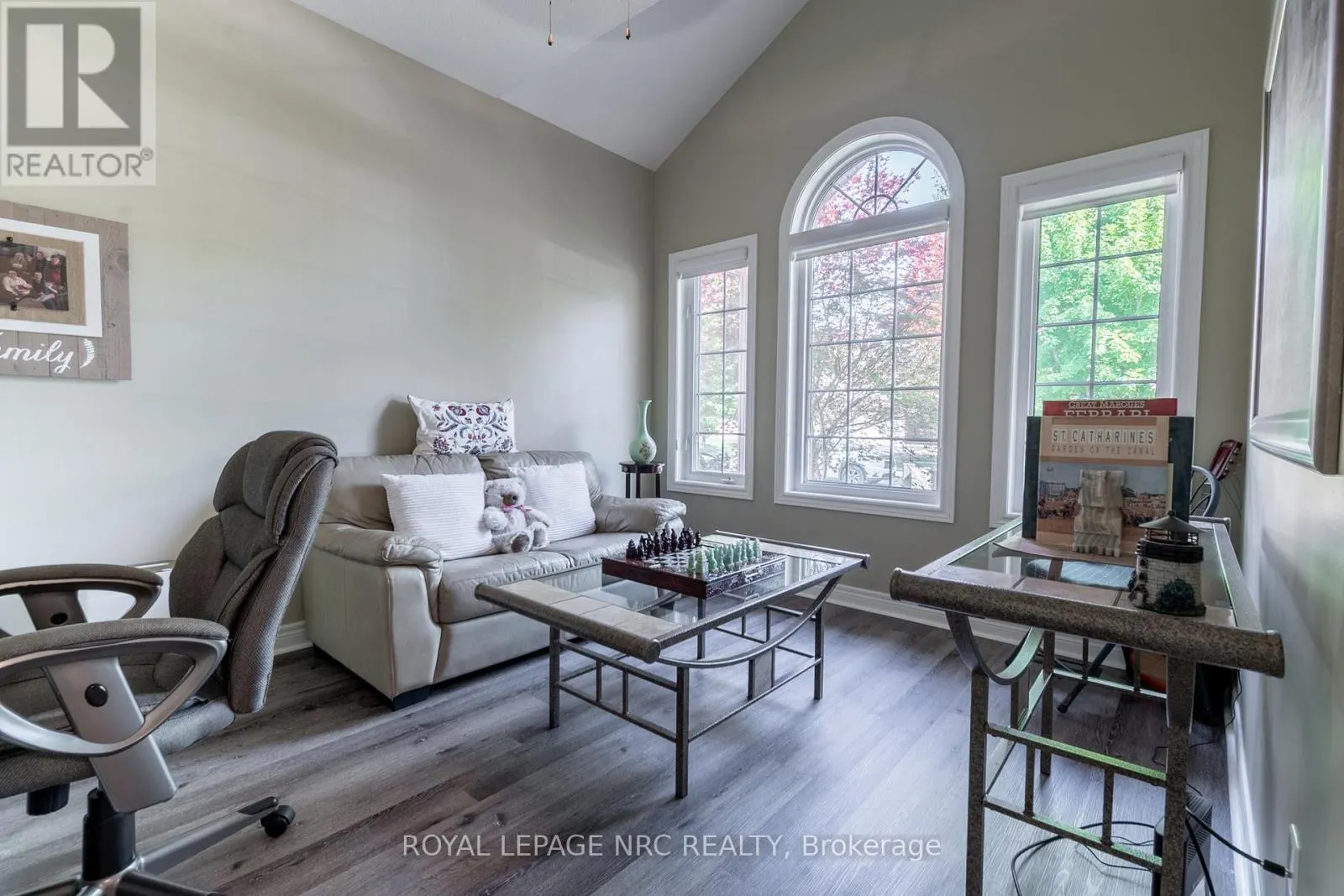 39 LORETTA DRIVE