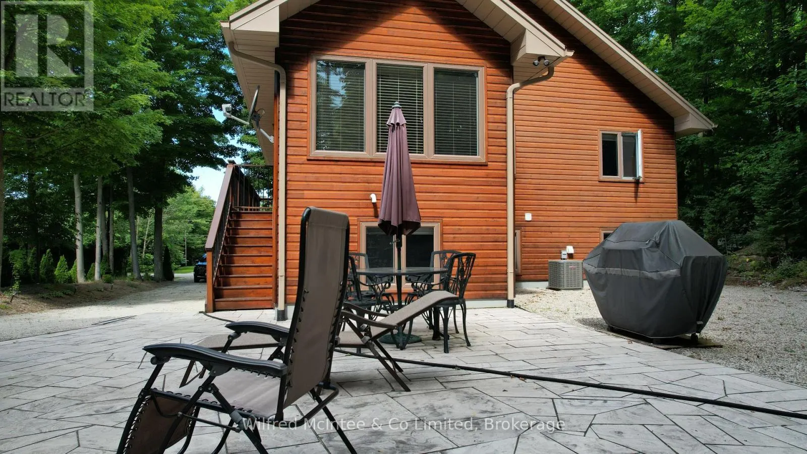 9 CARSON LAKE CRESCENT