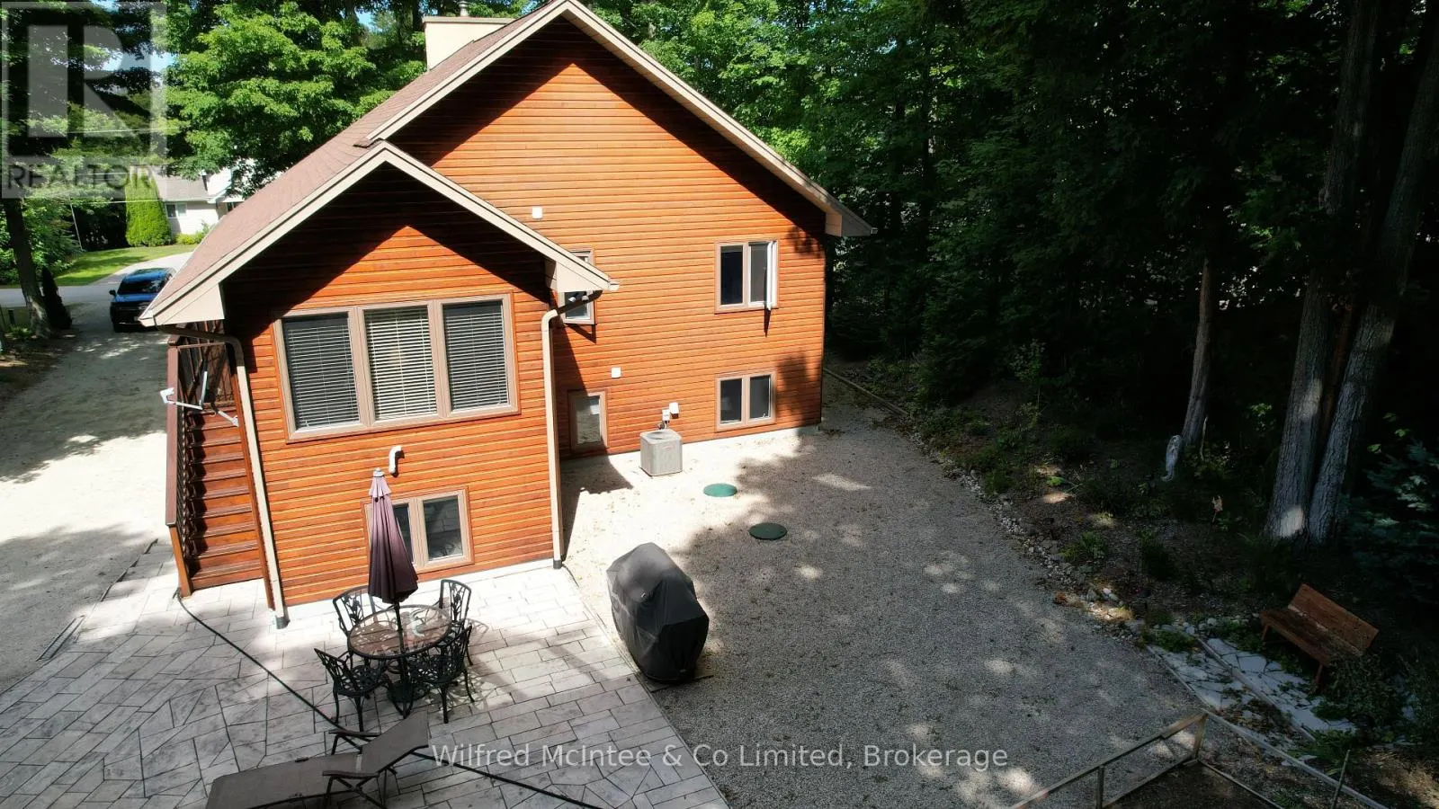 9 CARSON LAKE CRESCENT