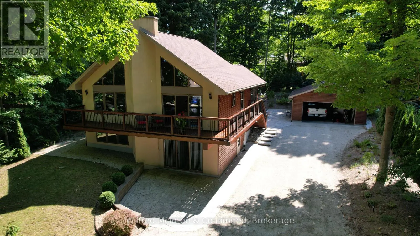 9 CARSON LAKE CRESCENT