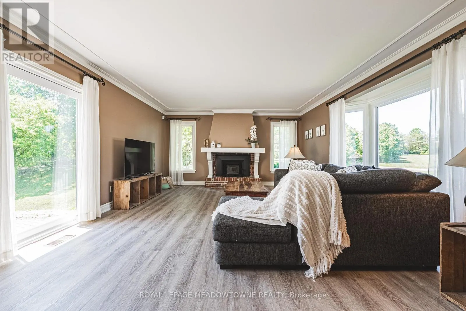 2368 #17 HALDIMAND ROAD