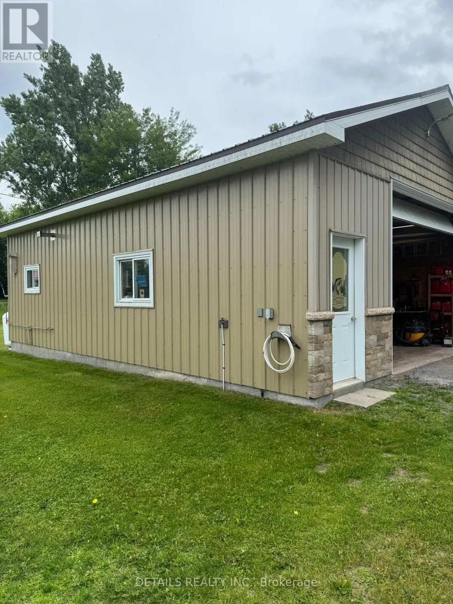 899 CONCESSION 1 ROAD