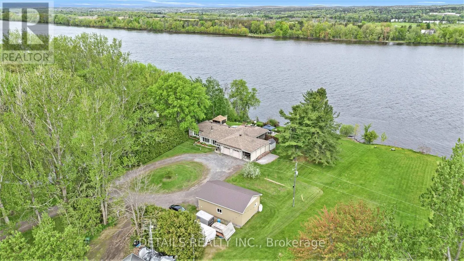 899 CONCESSION 1 ROAD