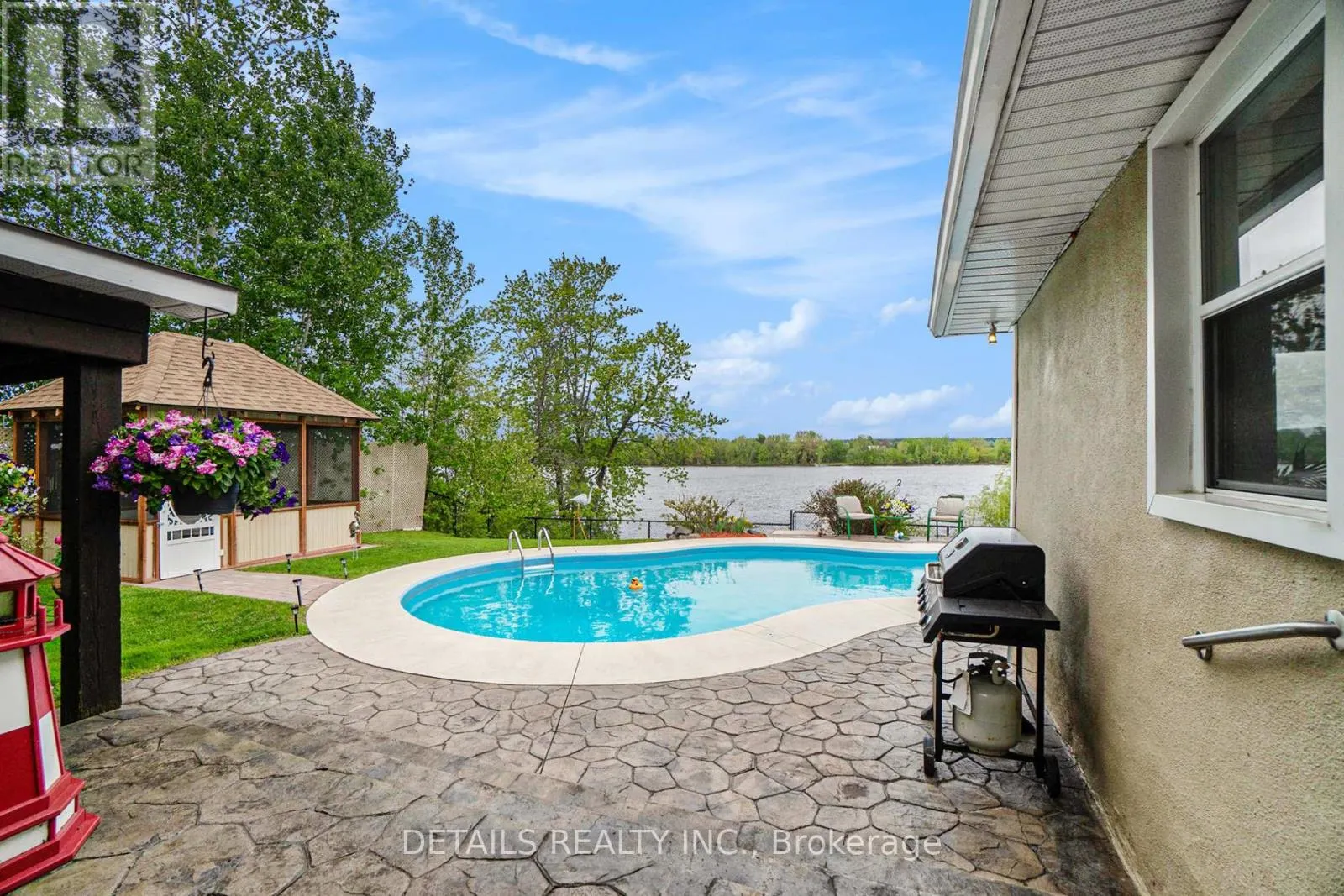 899 CONCESSION 1 ROAD