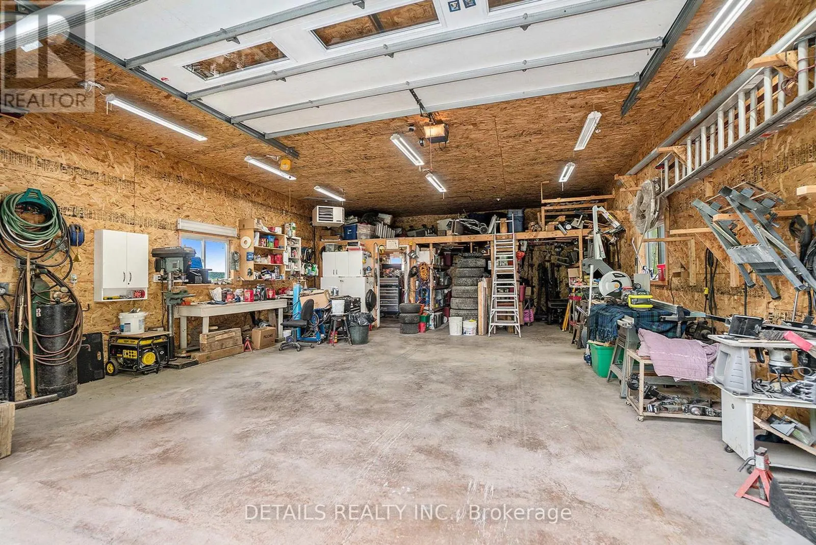 899 CONCESSION 1 ROAD