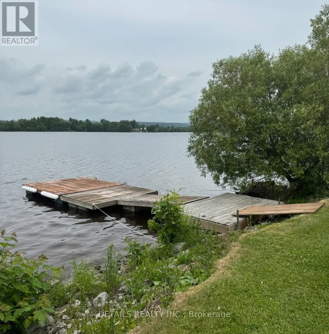 899 CONCESSION 1 ROAD