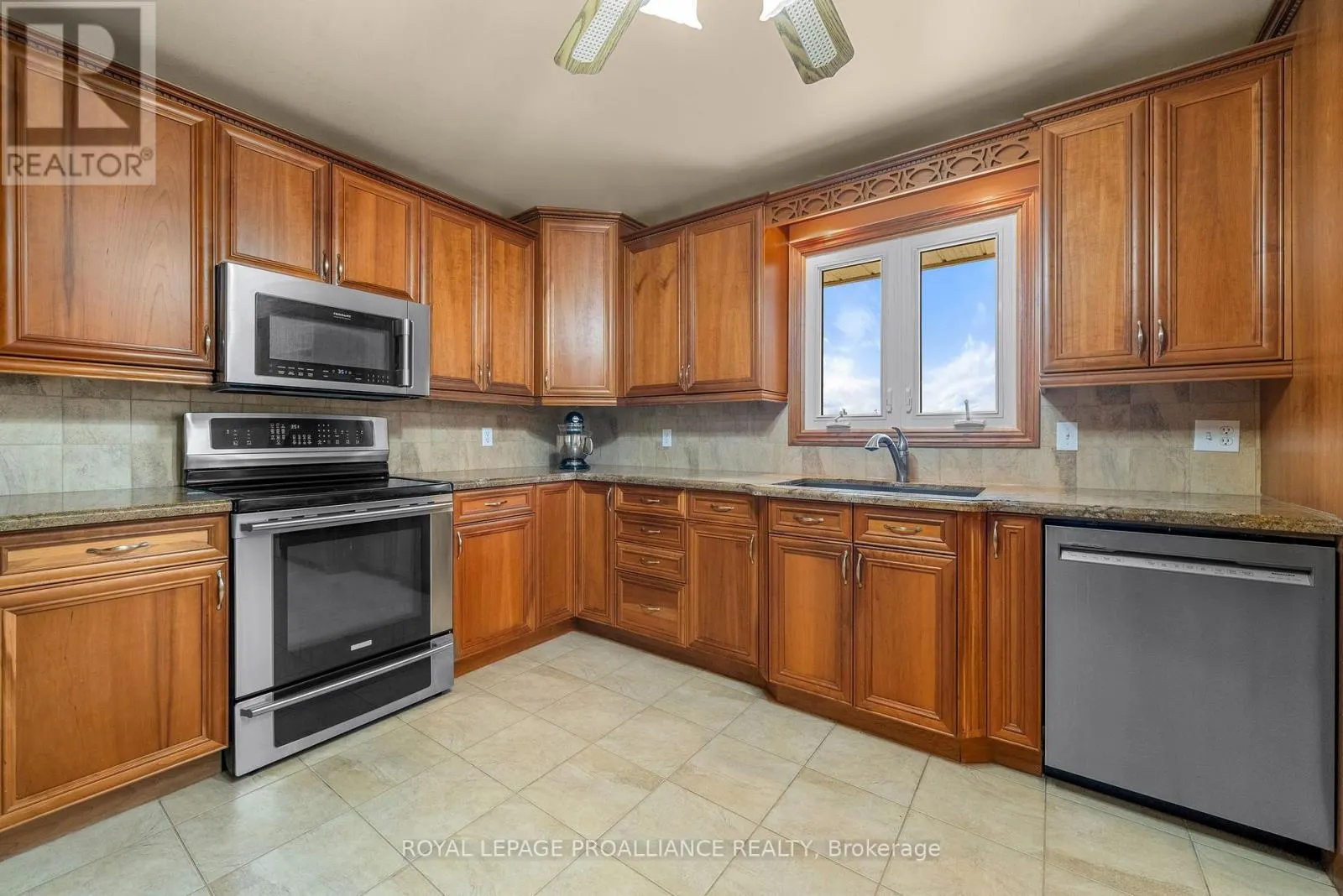 3286 COUNTY RD 3 ROAD