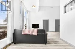 G111 - 275 LARCH STREET