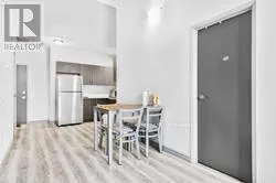 G111 - 275 LARCH STREET