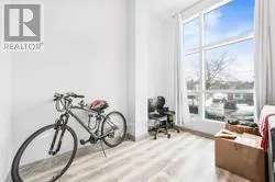 G111 - 275 LARCH STREET