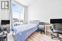 G111 - 275 LARCH STREET