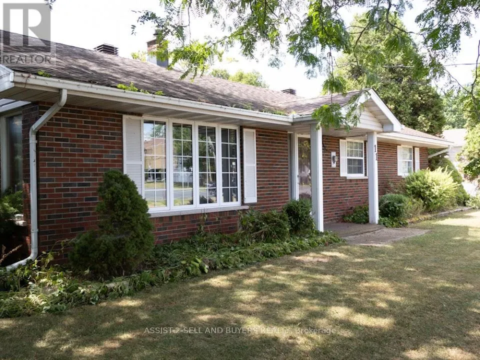 11 MOULINETTE ROAD W