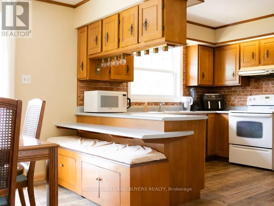 11 MOULINETTE ROAD W