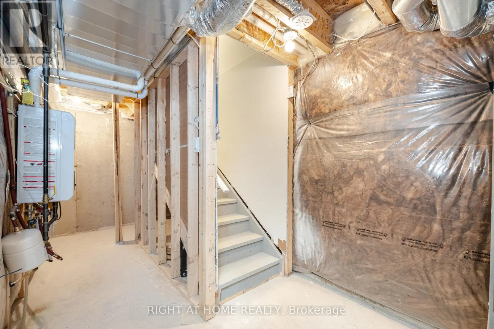13 - 305 GARNER ROAD W