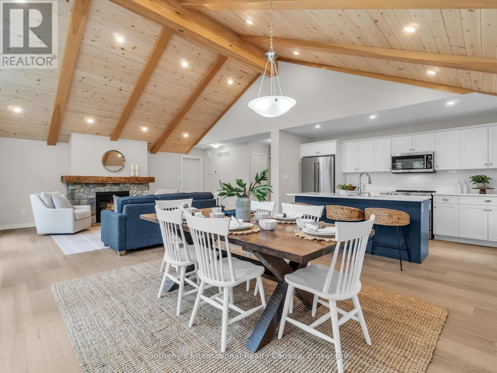 2 - 3179 MUSKOKA RD 117 ROAD, #2