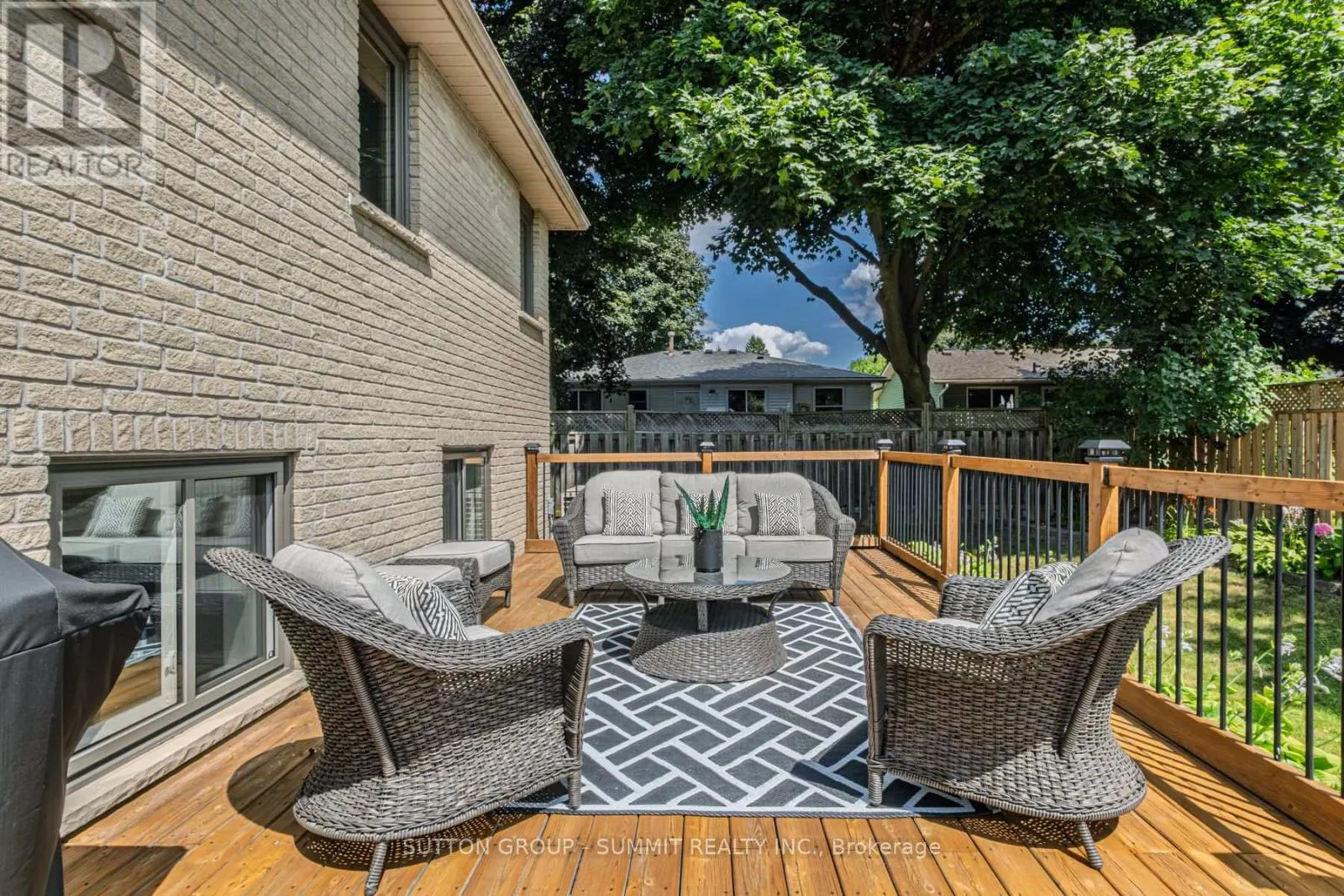 5 MACDONALD CRESCENT