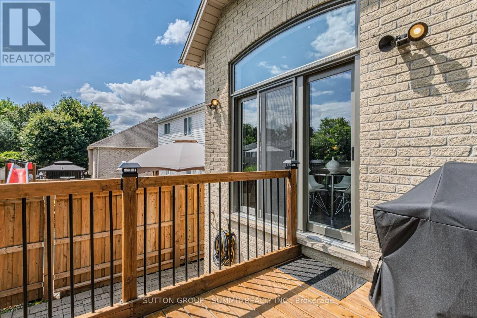 5 MACDONALD CRESCENT