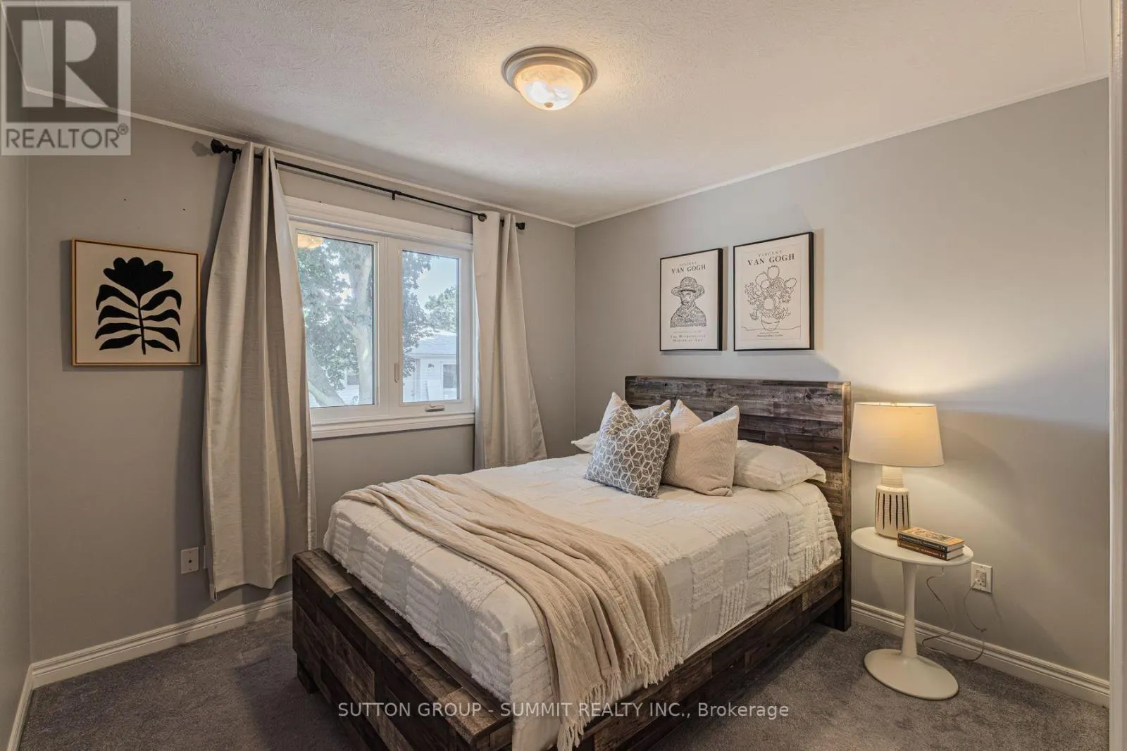 5 MACDONALD CRESCENT