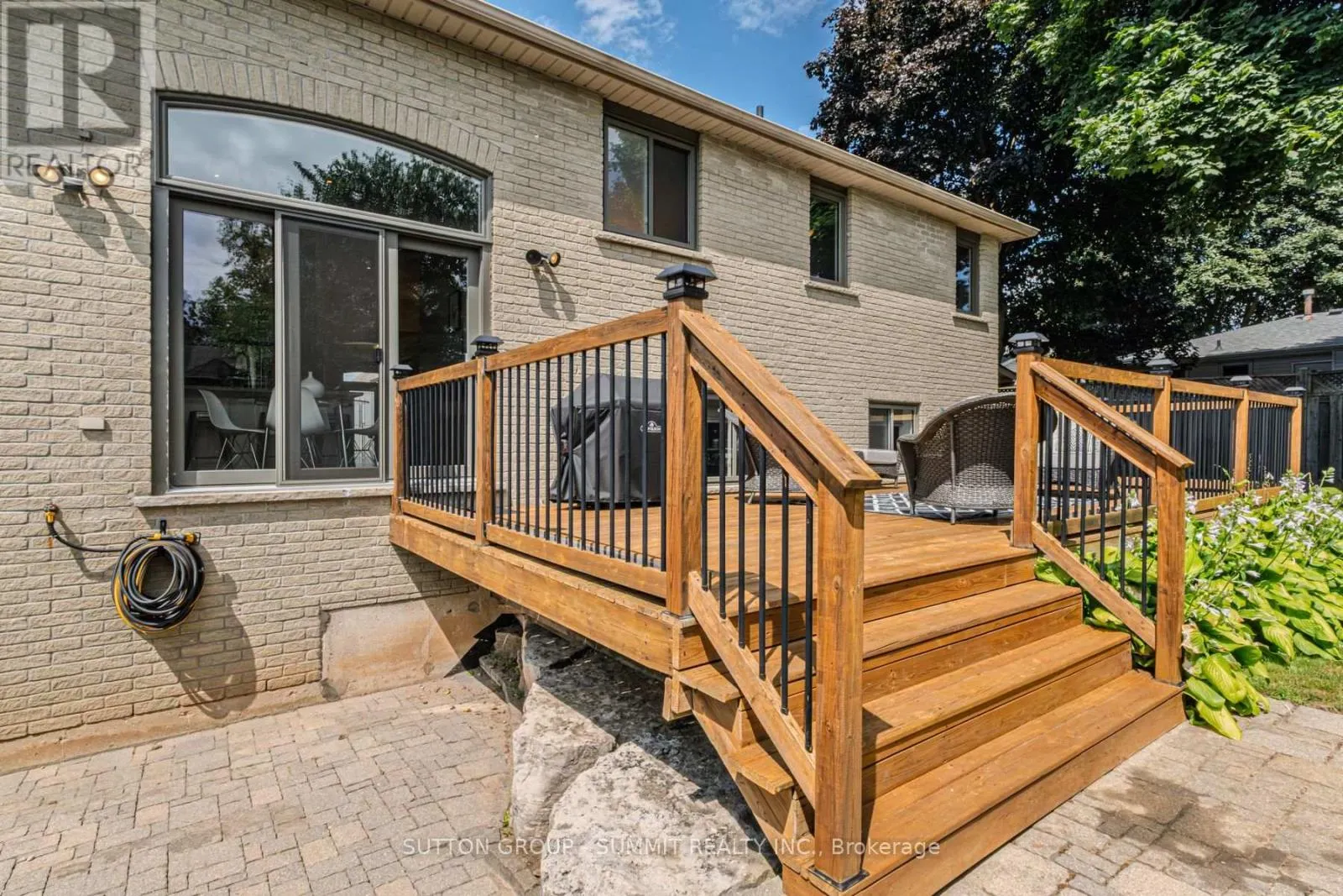 5 MACDONALD CRESCENT