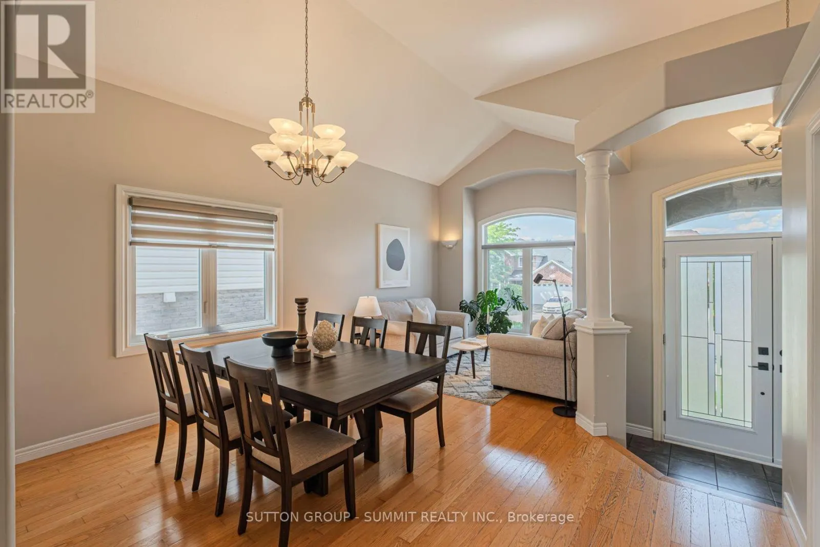 5 MACDONALD CRESCENT