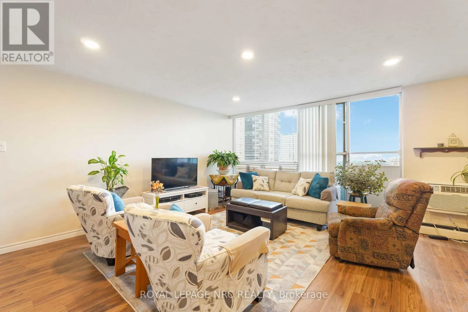 1107 - 35 TOWERING HEIGHTS BOULEVARD, #1107