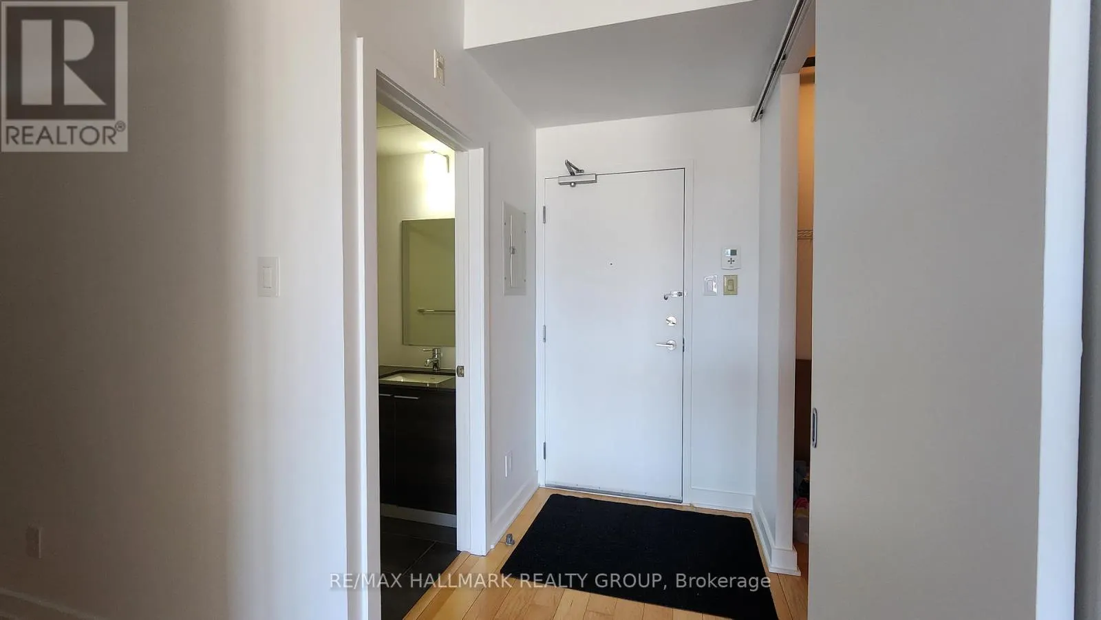 228 - 354 GLADSTONE AVENUE