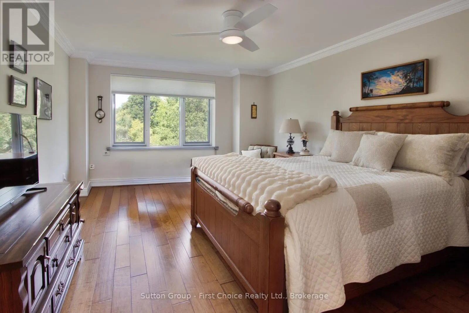 206 - 30 FRONT STREET, #206