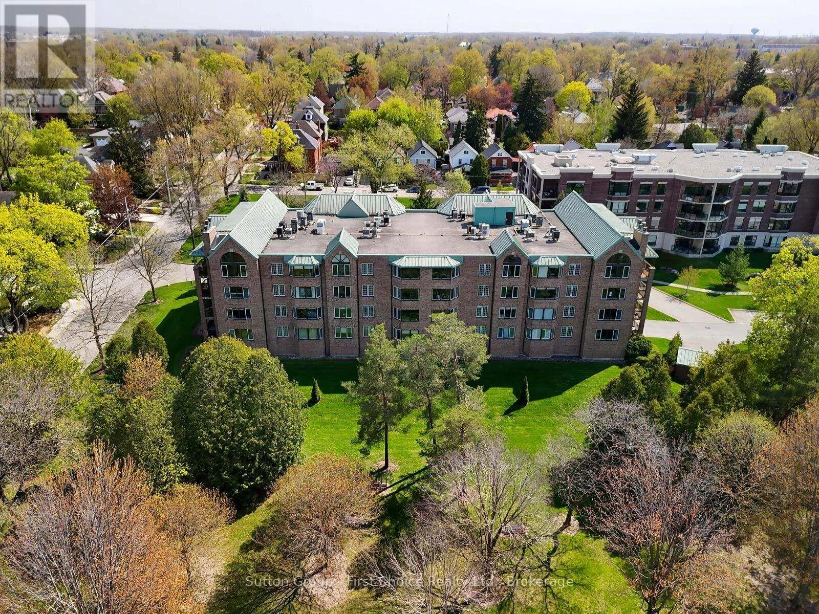 206 - 30 FRONT STREET, #206