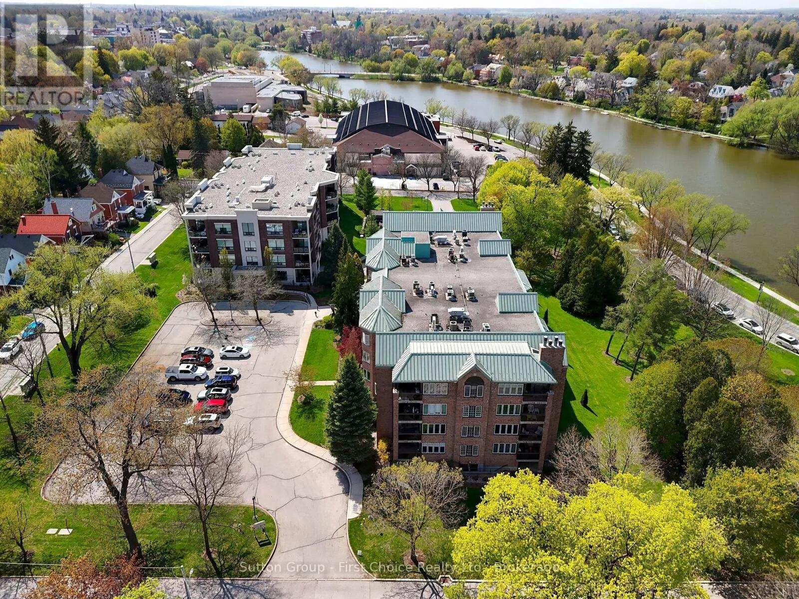 206 - 30 FRONT STREET, #206