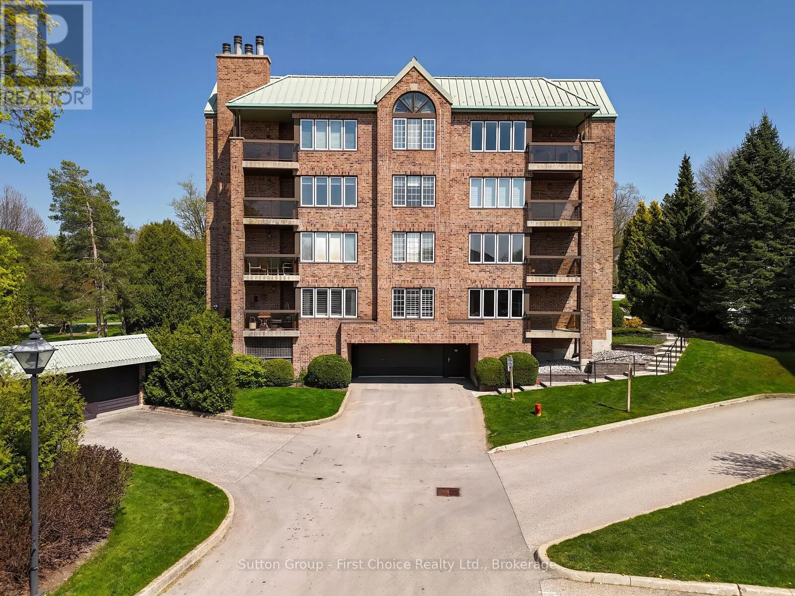 206 - 30 FRONT STREET, #206
