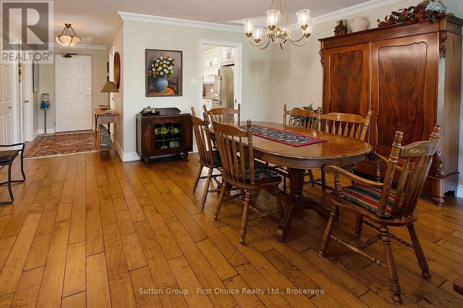 206 - 30 FRONT STREET, #206