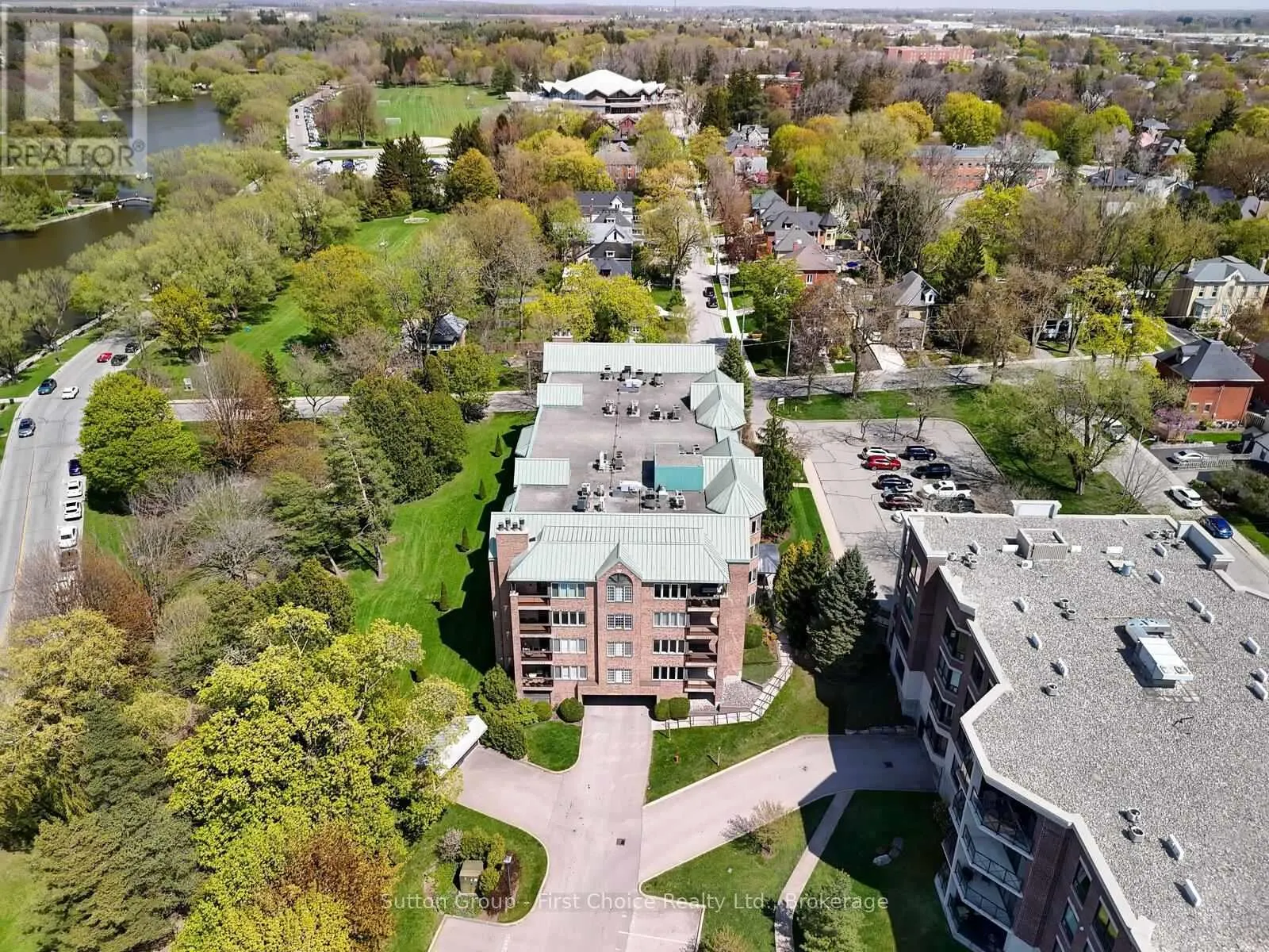 206 - 30 FRONT STREET, #206